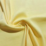 DZIANINA NA CZAPKI 250G JASNY BANAN B-002